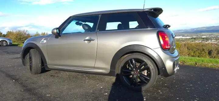 Mini Hatch 2017 photo 3