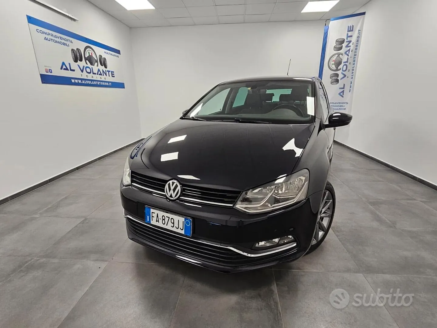Volkswagen Polo 2015 photo 2