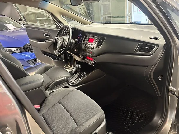 Kia Carens 2016 photo 5