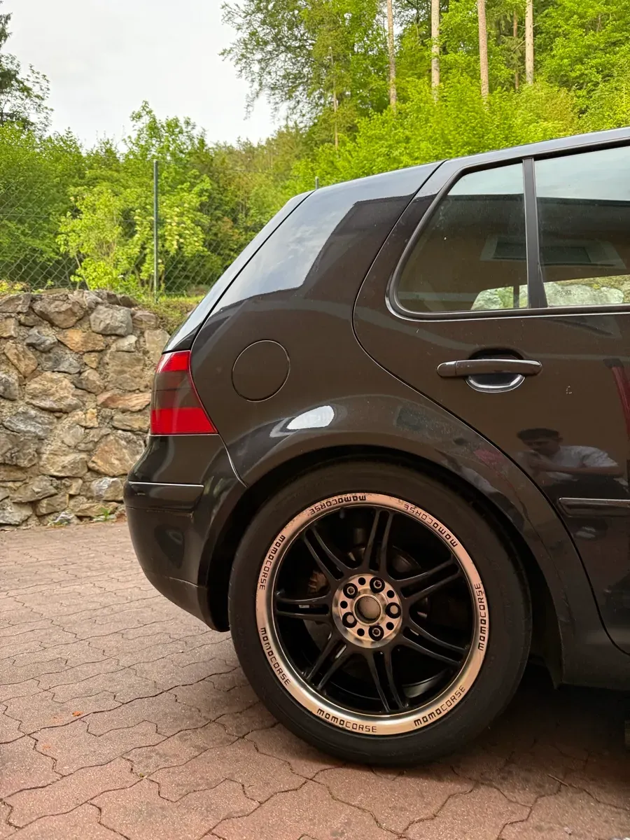 Volkswagen Golf 2003 photo 3