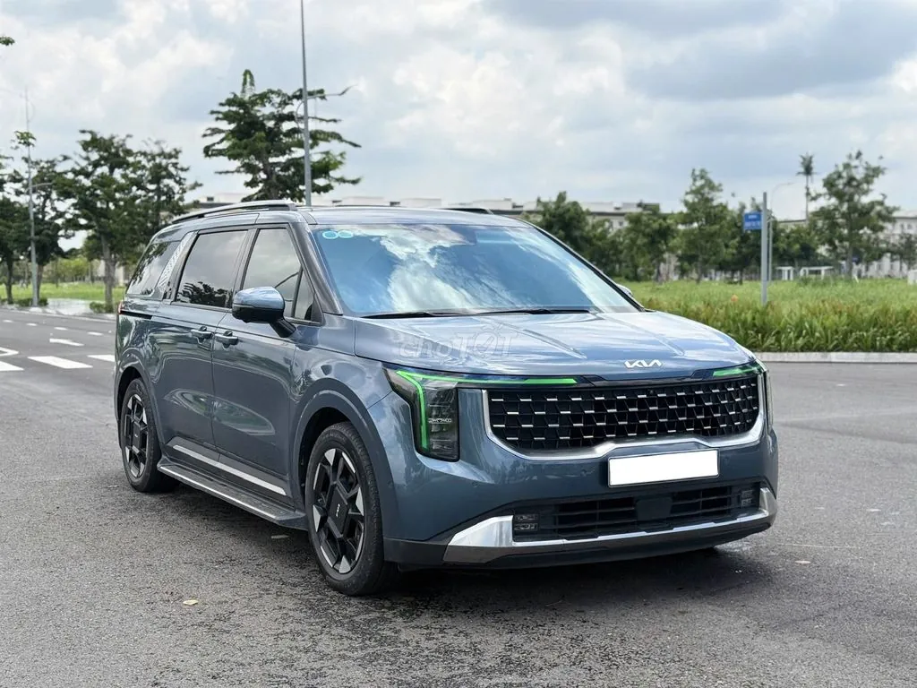 Kia Carnival 2024 photo 2