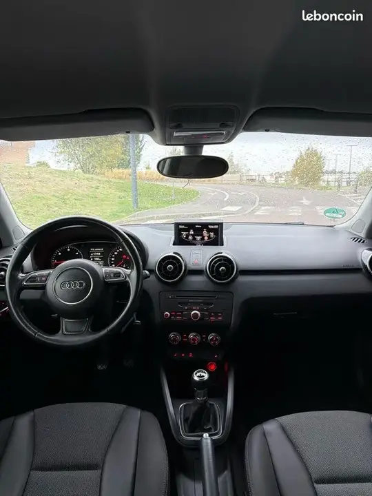 Audi A1 2011 photo 5