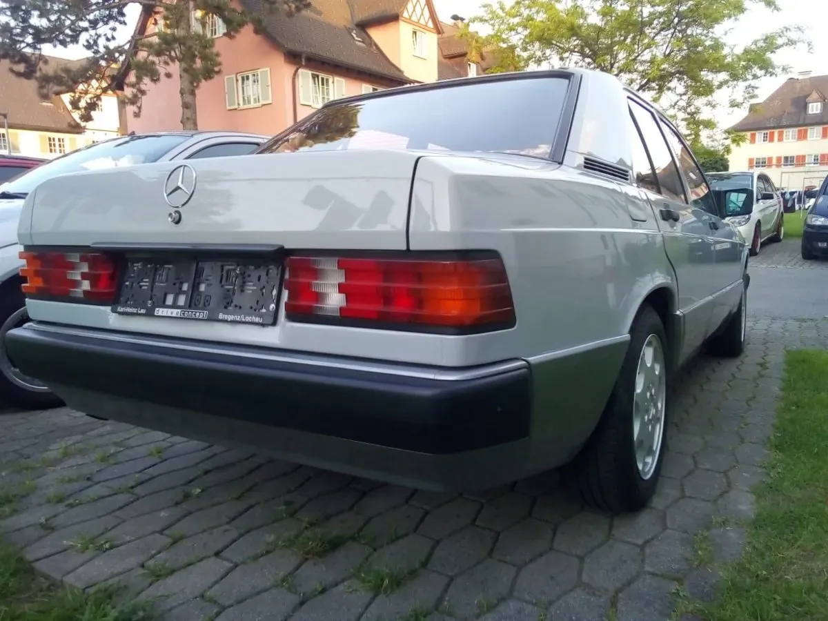 Mercedes-Benz 190 1991 photo 3
