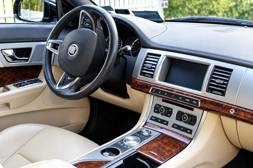 Jaguar Xf