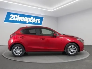 Mazda Demio 2016 photo 5