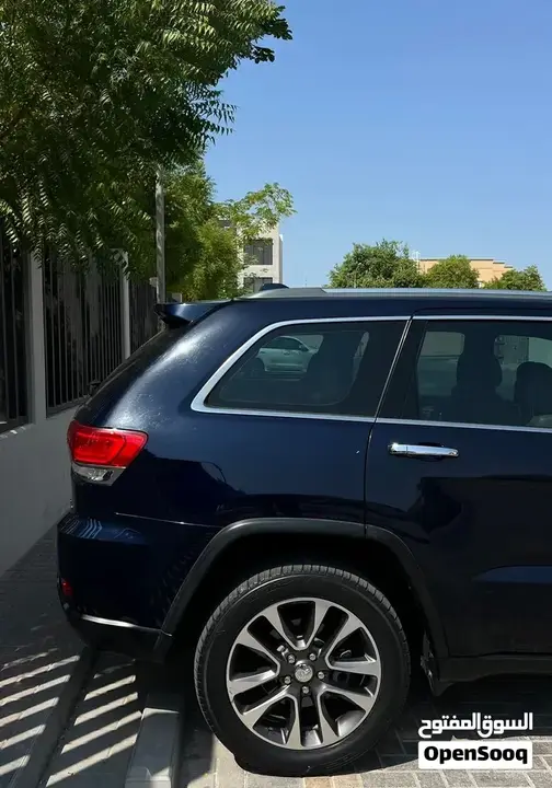 Jeep Grand Cherokee 2018 photo 3