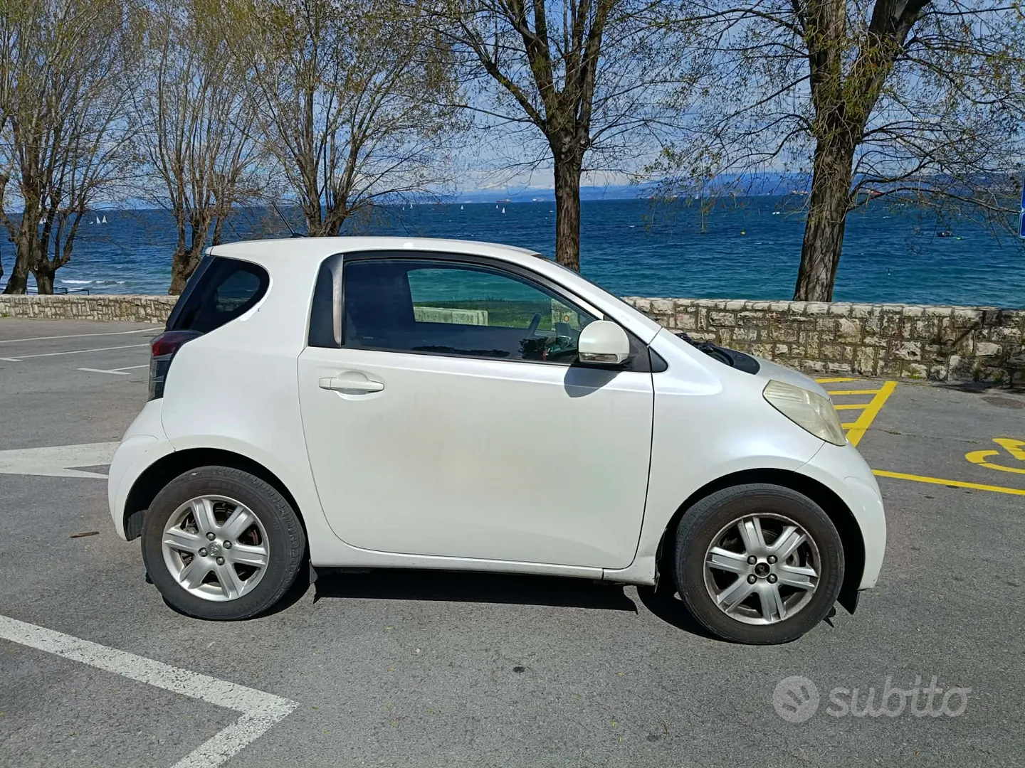 Toyota Iq 2009 photo 3