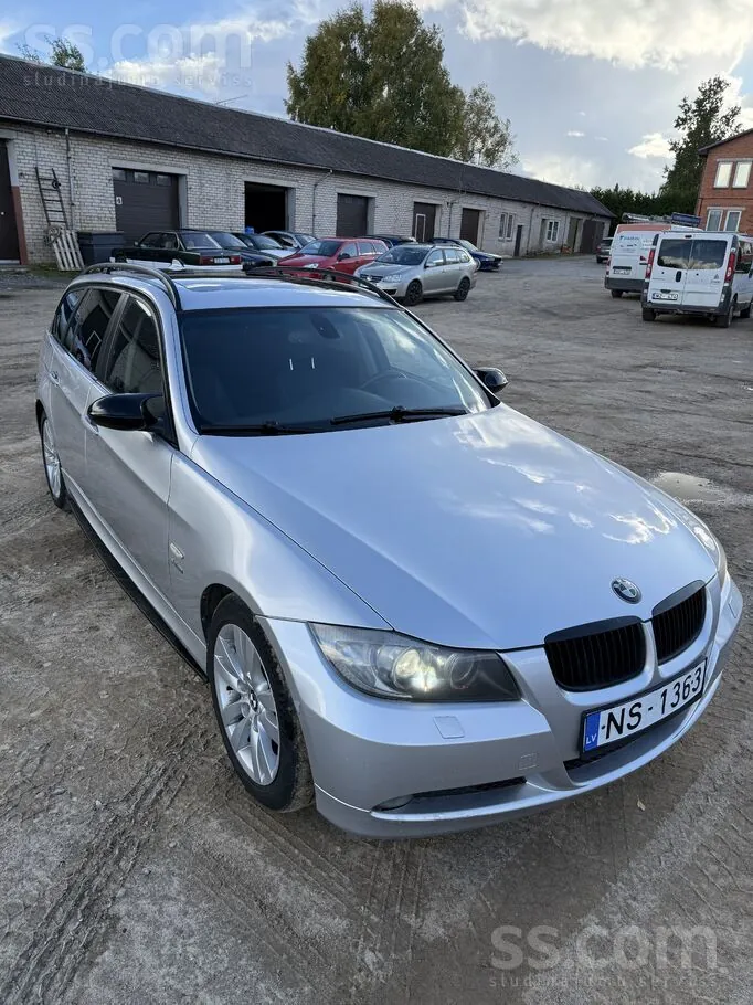 BMW E91 2006 photo 3