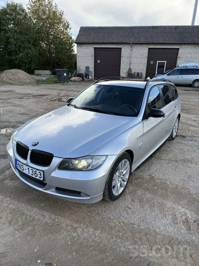 BMW E91 2006 photo 2