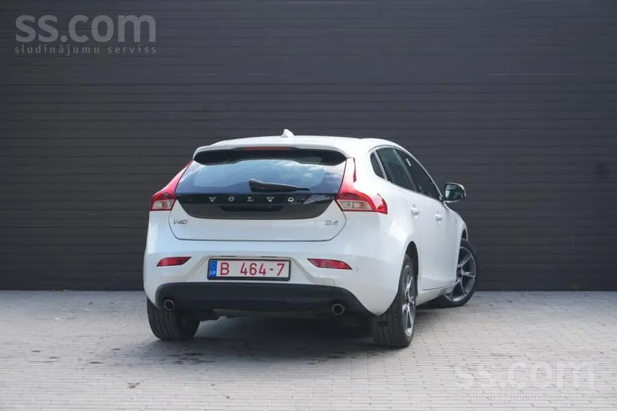 Volvo V40 2016 photo 3