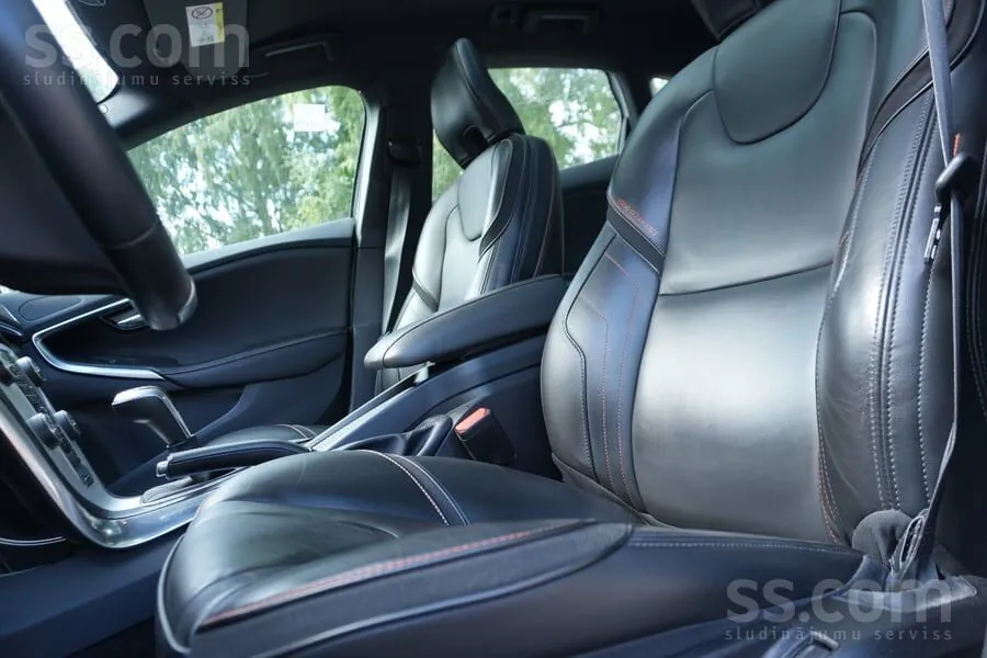 Volvo V40 2016 photo 5