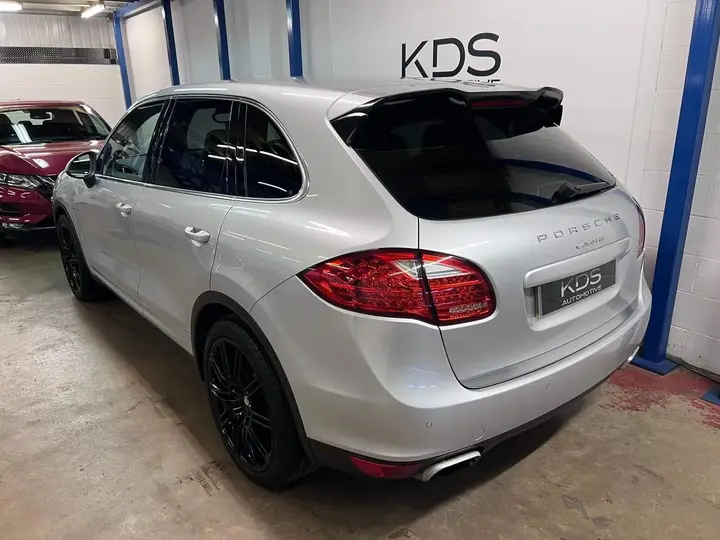 Porsche Cayenne 2013 photo 5