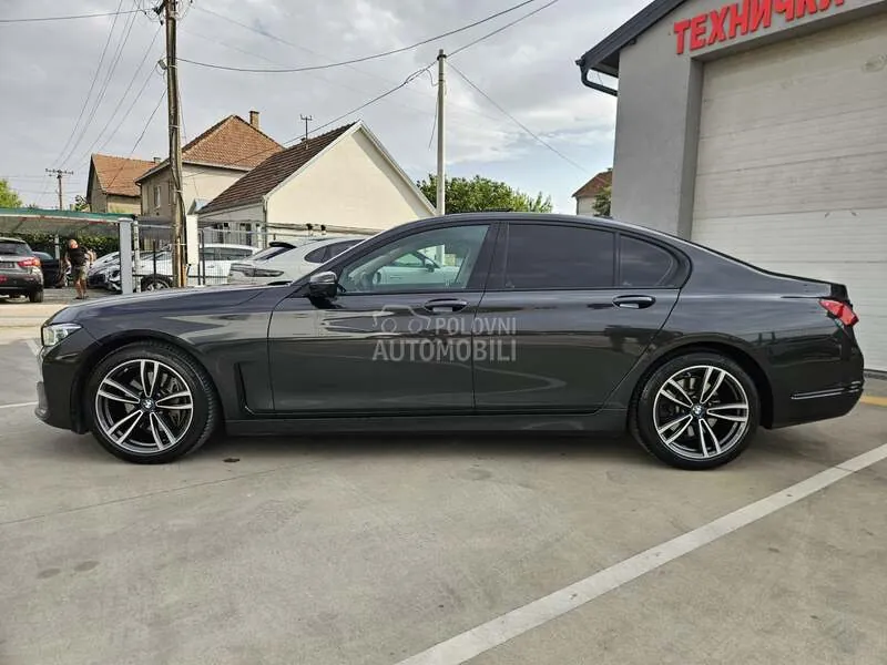 BMW 730 2020 photo 2