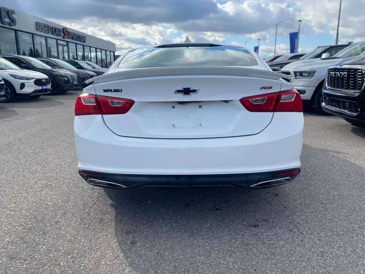Chevrolet Malibu 2021 photo 3