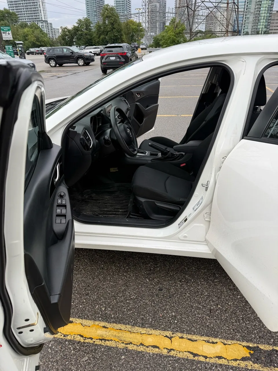 Mazda 3 2018 photo 5