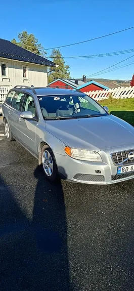 Volvo V70 2010 photo 5