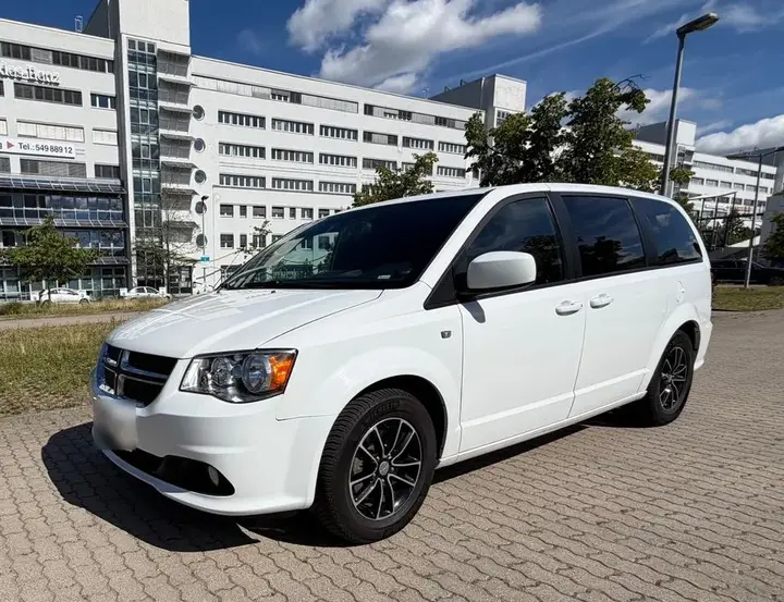Dodge Grand Caravan