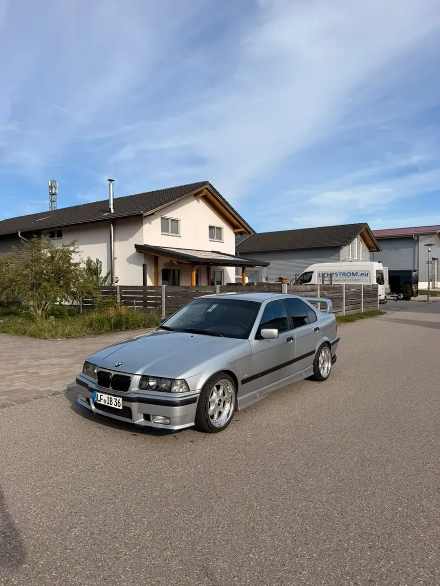 BMW 3Er-Reihe 328I E36