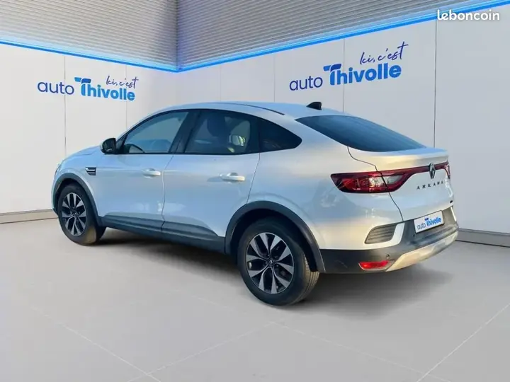Renault Arkana 2023 photo 3