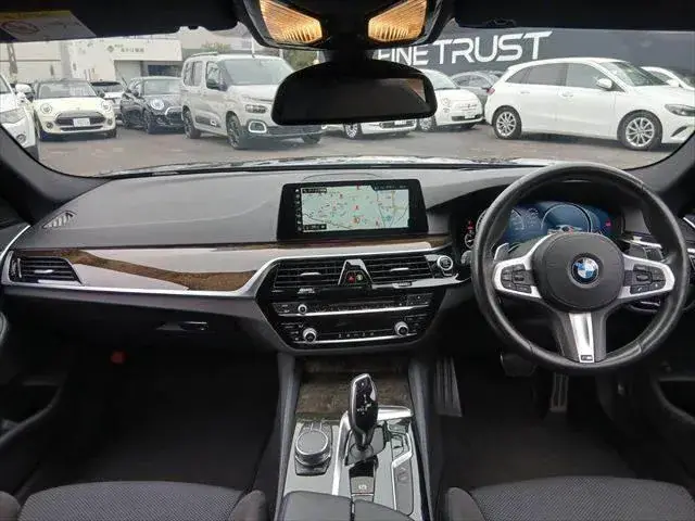 BMW 5 Series 2017 photo 3