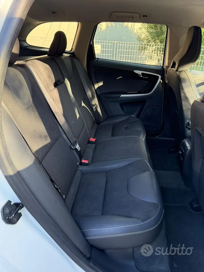 Volvo Xc60 2010 photo 4