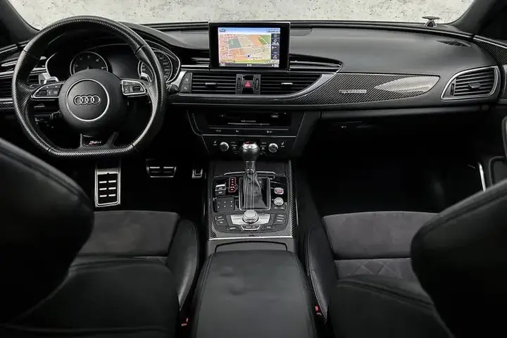 Audi A6 Avant 2014 photo 2