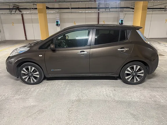 Nissan Leaf 2016 photo 4