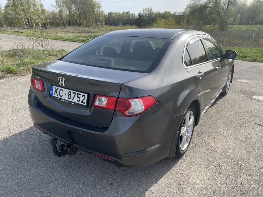 Honda Accord 2009 photo 2