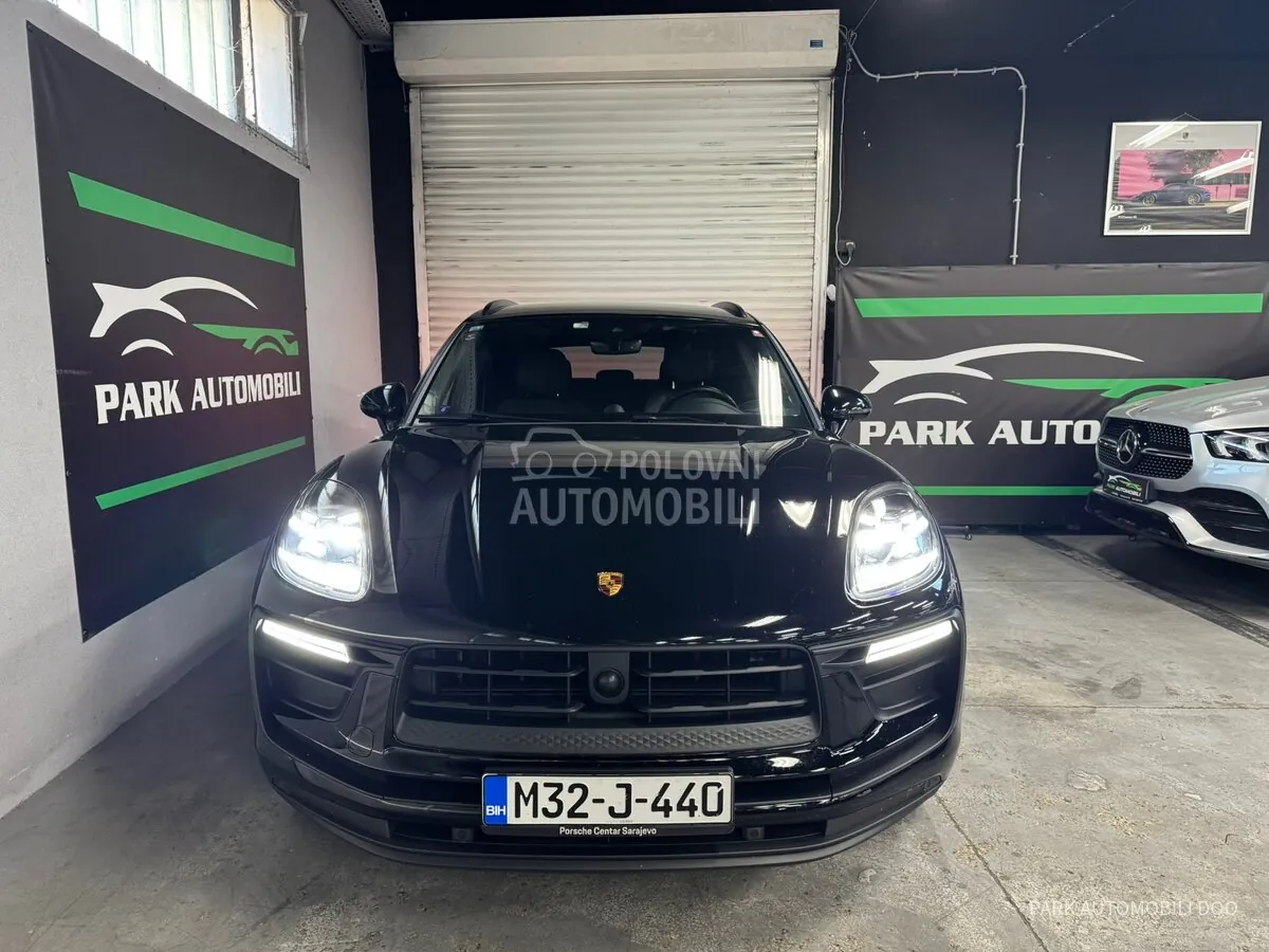 Porsche Macan 2023 photo 2