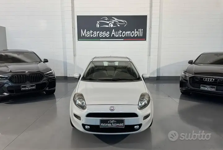 Fiat Punto 2012 photo 2
