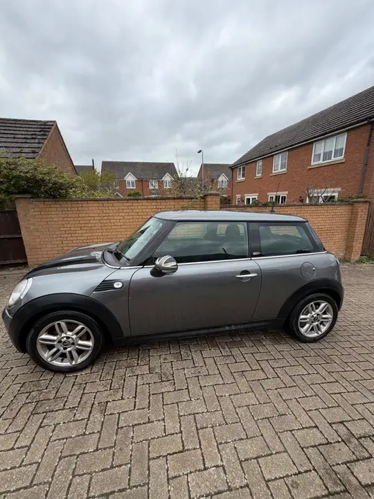 Mini One 2010 photo 5