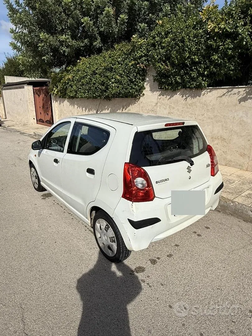 Suzuki Alto 2010 photo 2