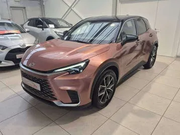 Lexus Lbx