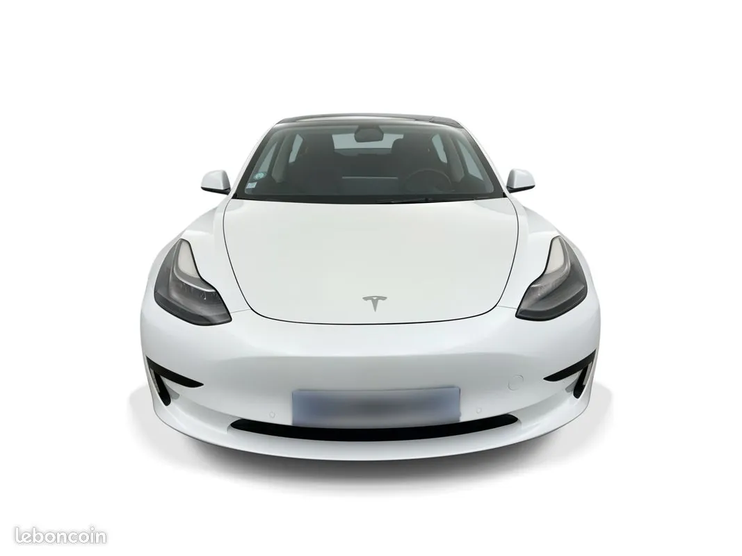 Tesla Model 3 2021 photo 2