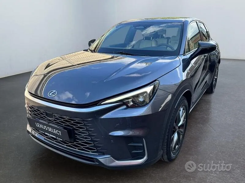 Lexus Lbx