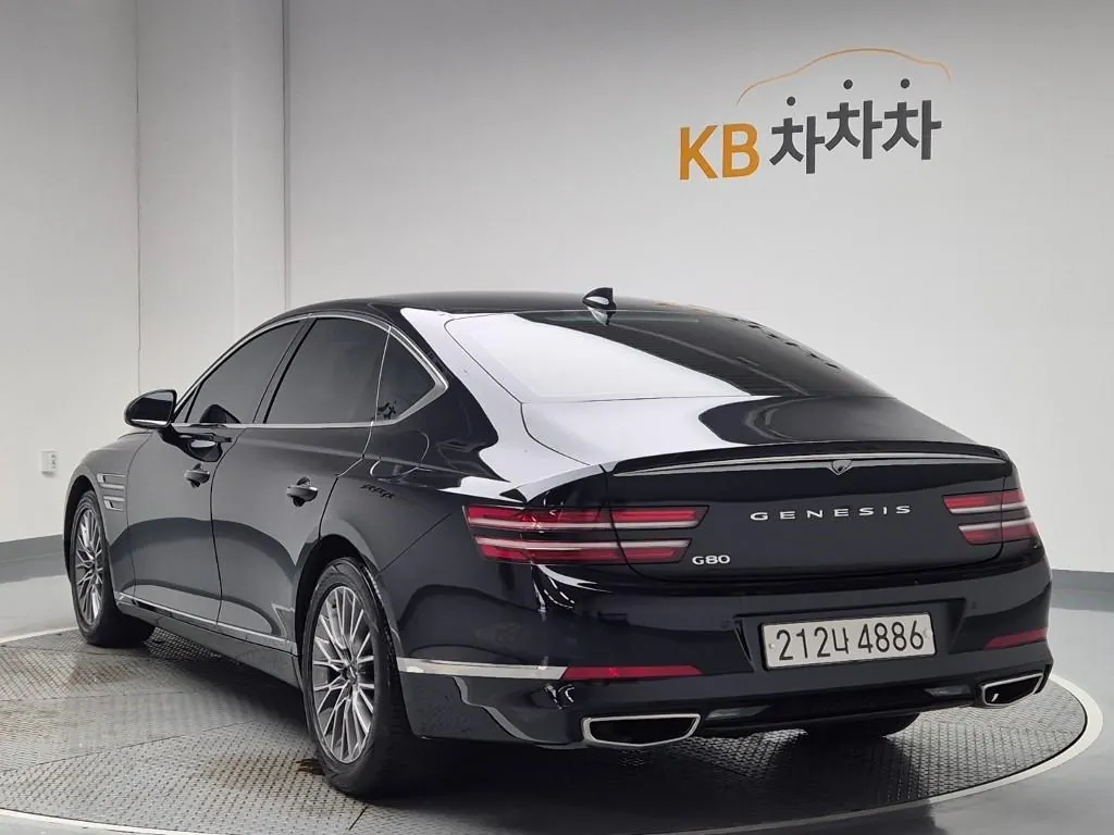 Genesis G80 2021 photo 2