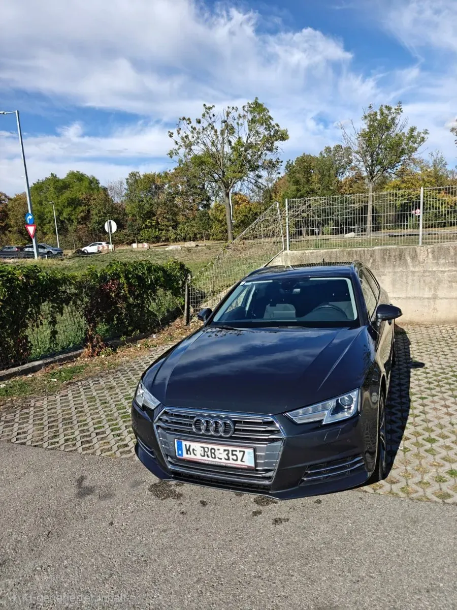Audi A4 2018 photo 2