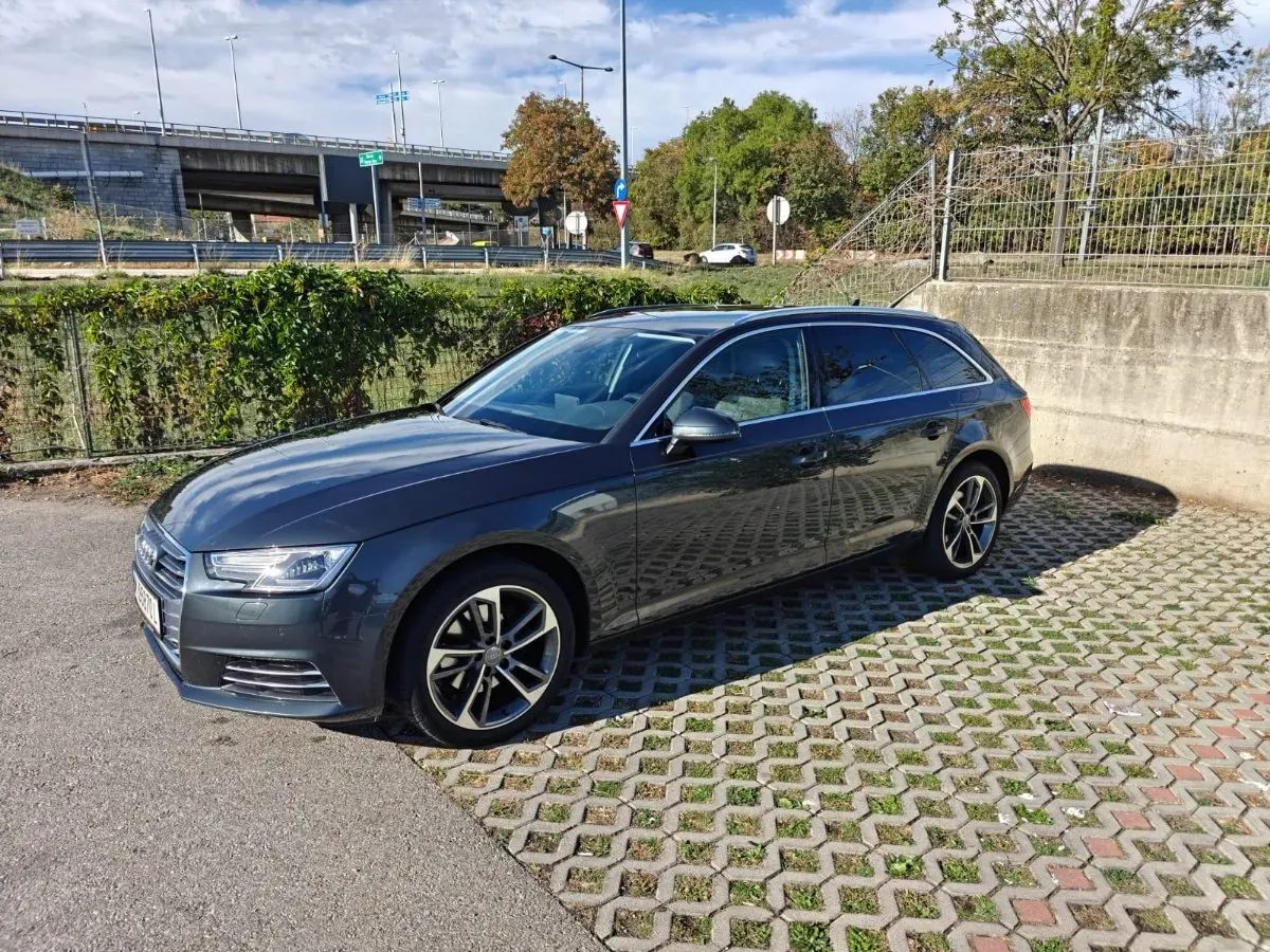 Audi A4 2018 photo 3