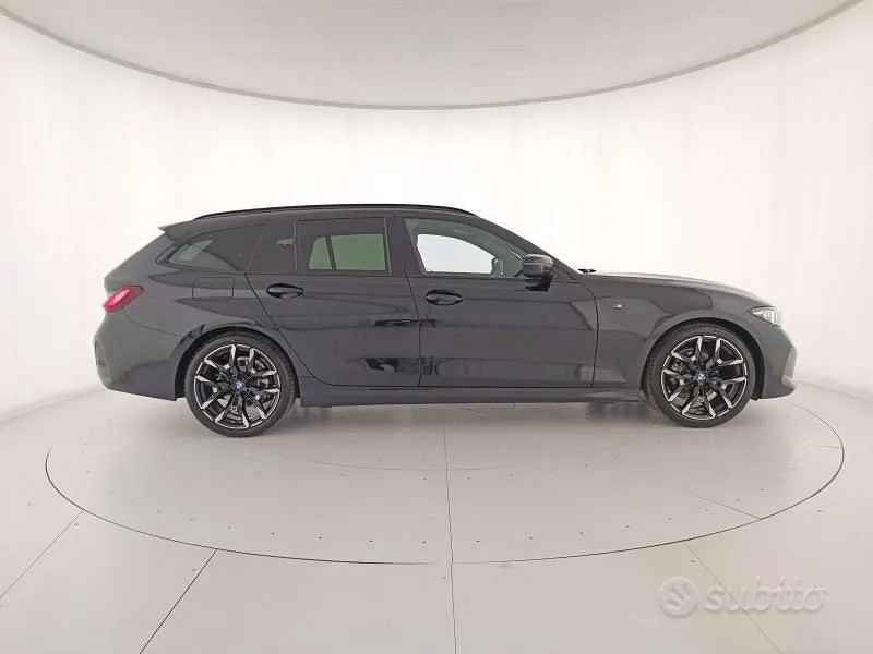 BMW 3 Series 2025 photo 3