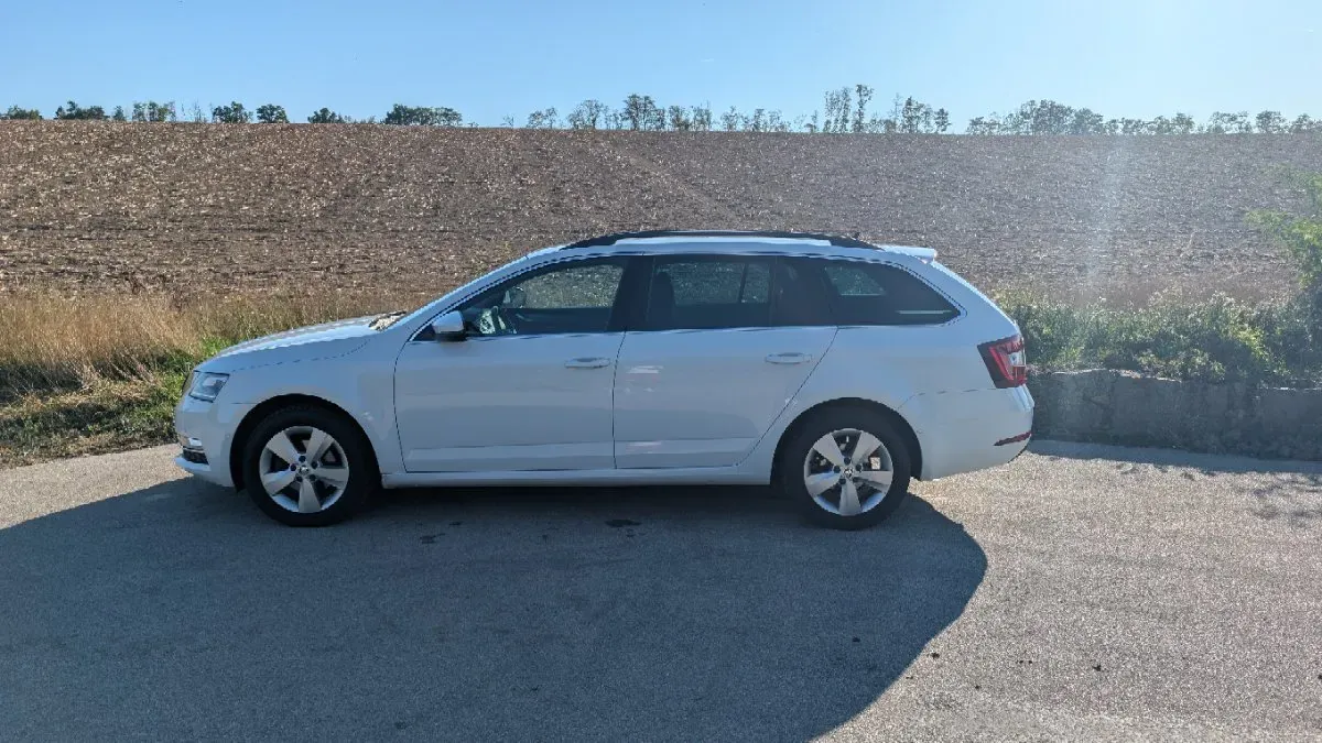 Skoda Octavia 2018 photo 2