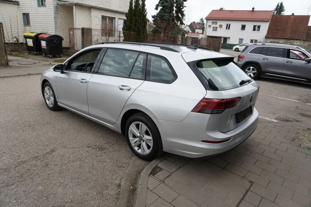 Volkswagen Golf 2024 photo 3
