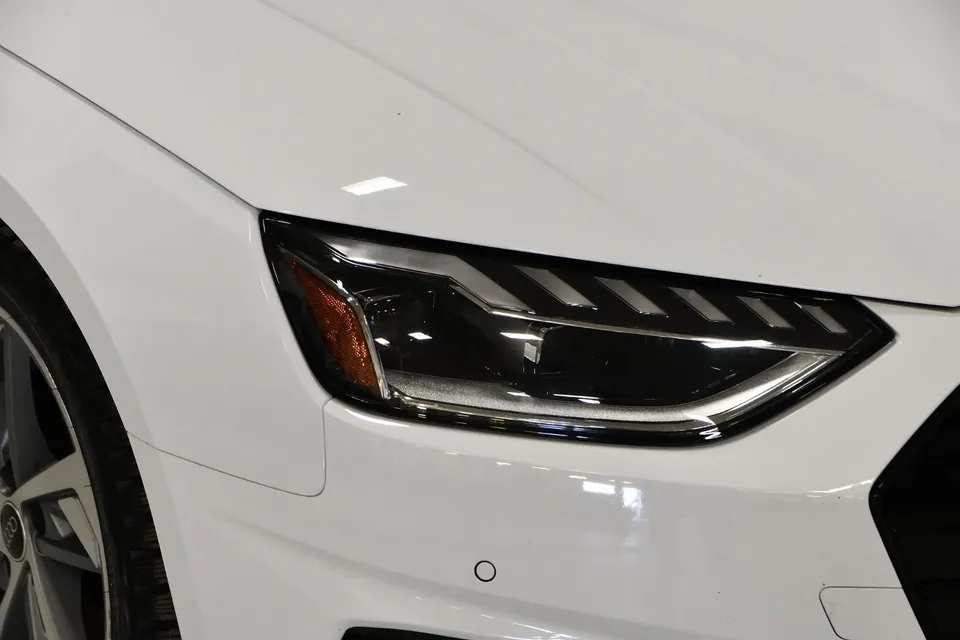 Audi A4 2024 photo 2