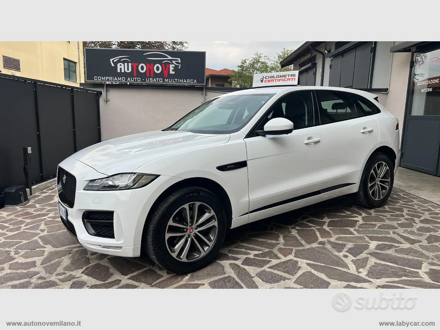 Jaguar F-Pace 2017 photo 2
