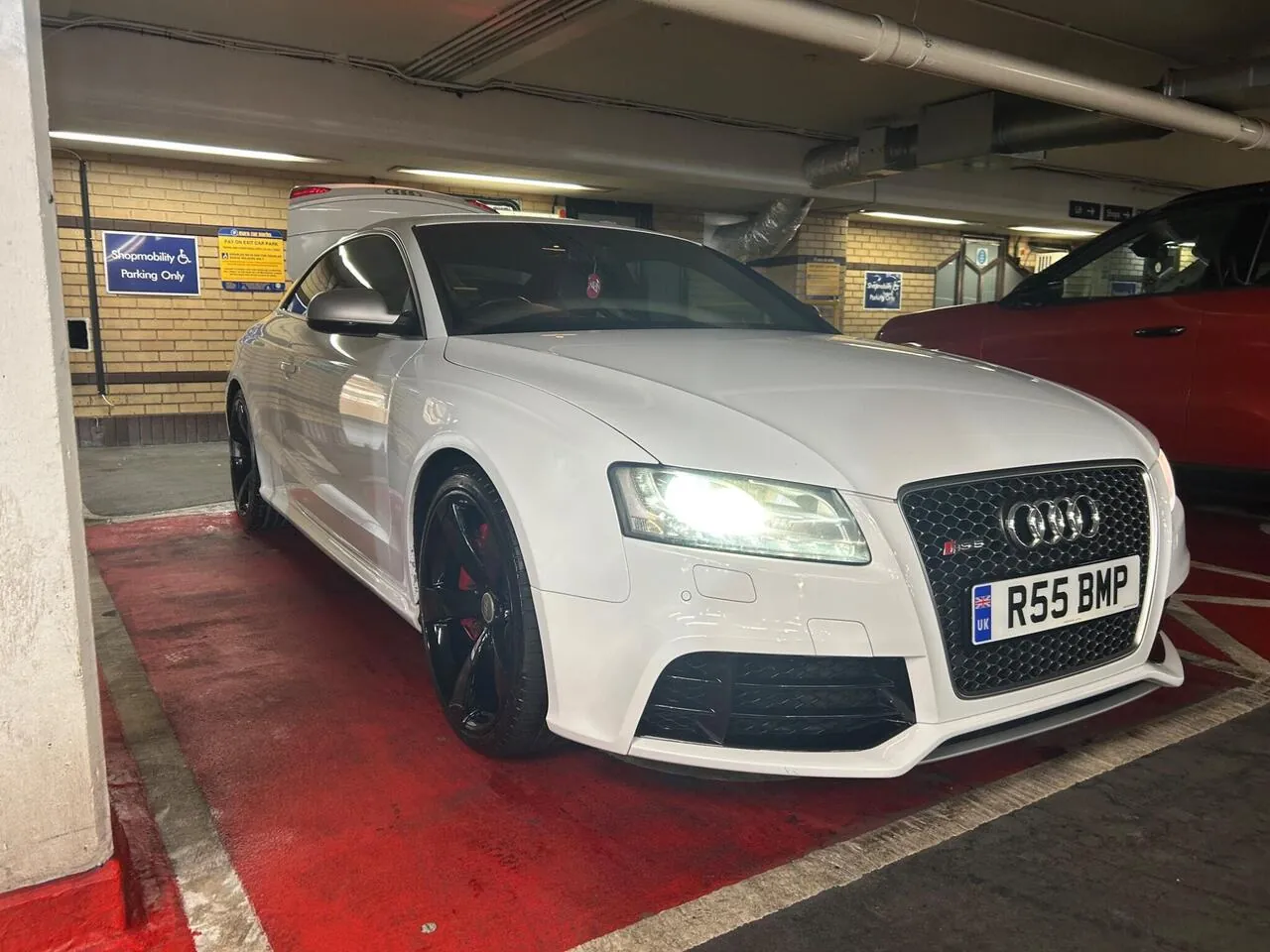 Audi Rs5 2011 photo 2