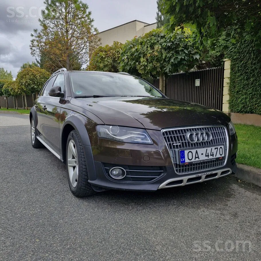 Audi Allroad 2011 photo 2