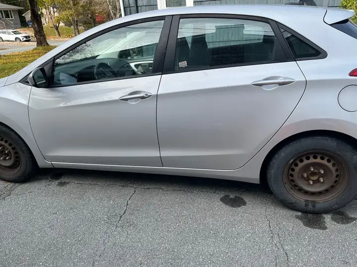 Hyundai Elantra 2016 photo 2
