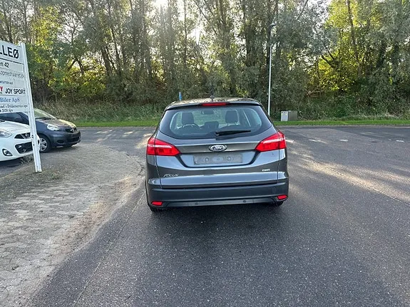 Ford Focus 2017 photo 5