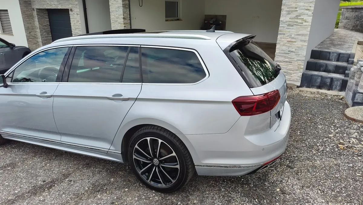 Volkswagen Passat 2023 photo 3