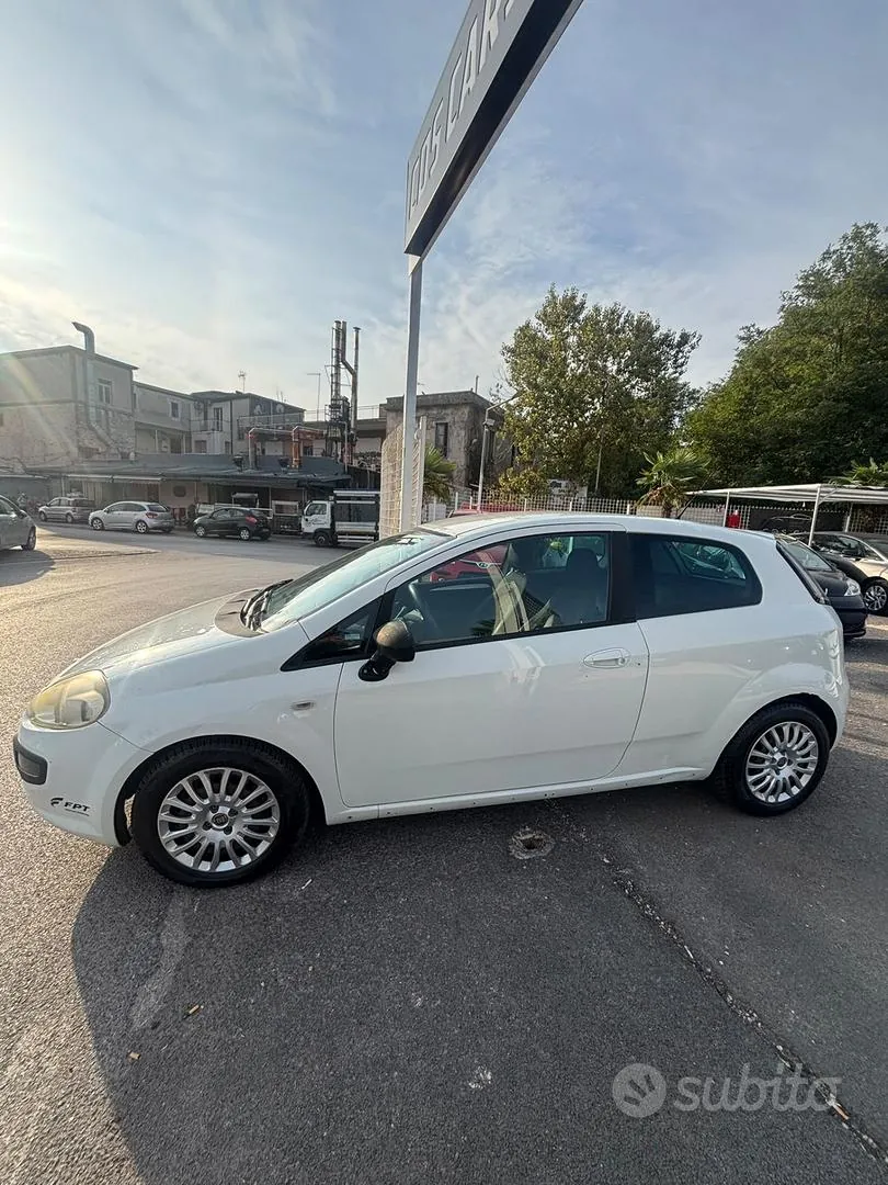 Fiat Punto Evo 2010 photo 3