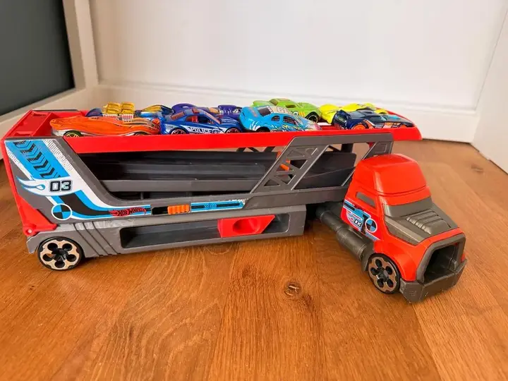 Hot Wheels Truck